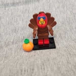 Lego Brown Turkey Minifigure with Orange Pumpkin Series 23 Mini Figure